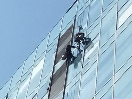 幕墙玻璃更换在哪些情况下可以选择使用钢化玻璃