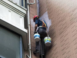 外墙渗水的内墙怎样做防水维修呢？