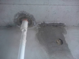 厕所屋顶漏水原因 厕所屋顶漏水怎么防水维修