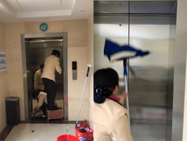 不锈钢电梯厢怎么保养？