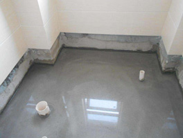 楼上卫生间漏水到楼下客厅墙面_在楼下如何做防水补漏施工处理？