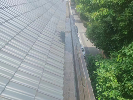 屋顶瓦片漏雨是怎么处理的呢？