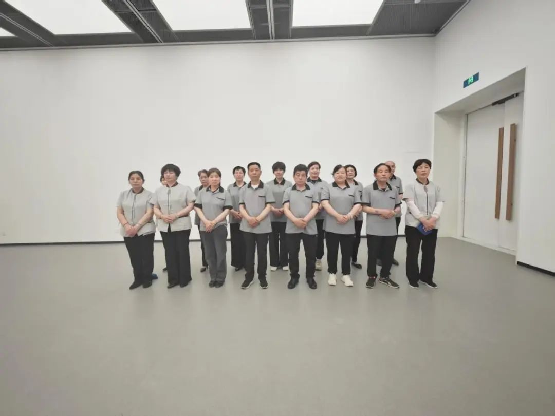 上海鹰隆开展"理论+实操"保洁技能专项培训｜筑牢服务基石 擦亮企业品牌