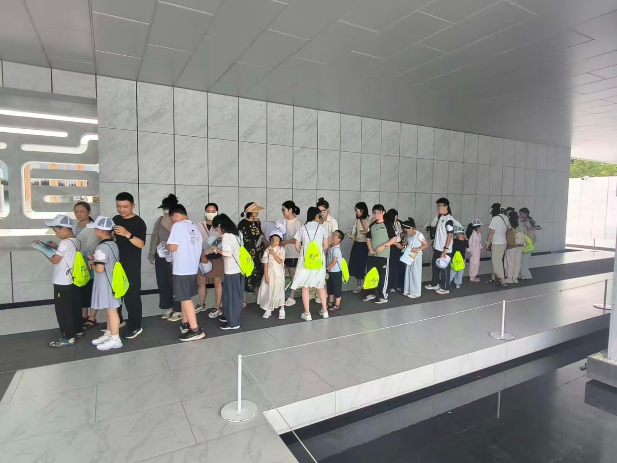 【鹰隆培训】保洁员在活动中的关键角色